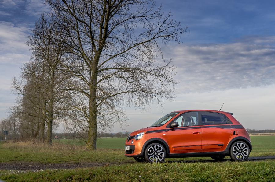  Renault Twingo GT 2016 года  (UK) (фото 13 из 25)